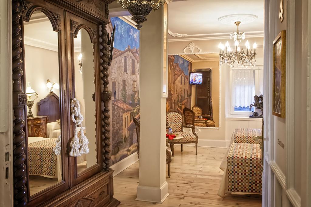 Hostal Boutique Puerta Del Sol Torrelavega Ruang foto