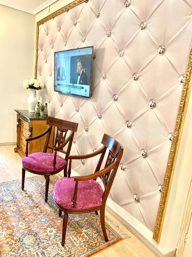 Hostal Boutique Puerta Del Sol Torrelavega Bagian luar foto