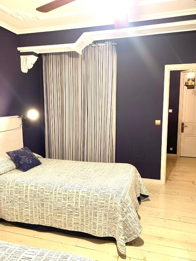 Hostal Boutique Puerta Del Sol Torrelavega Bagian luar foto