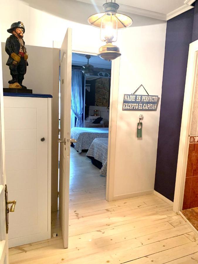 Hostal Boutique Puerta Del Sol Torrelavega Bagian luar foto