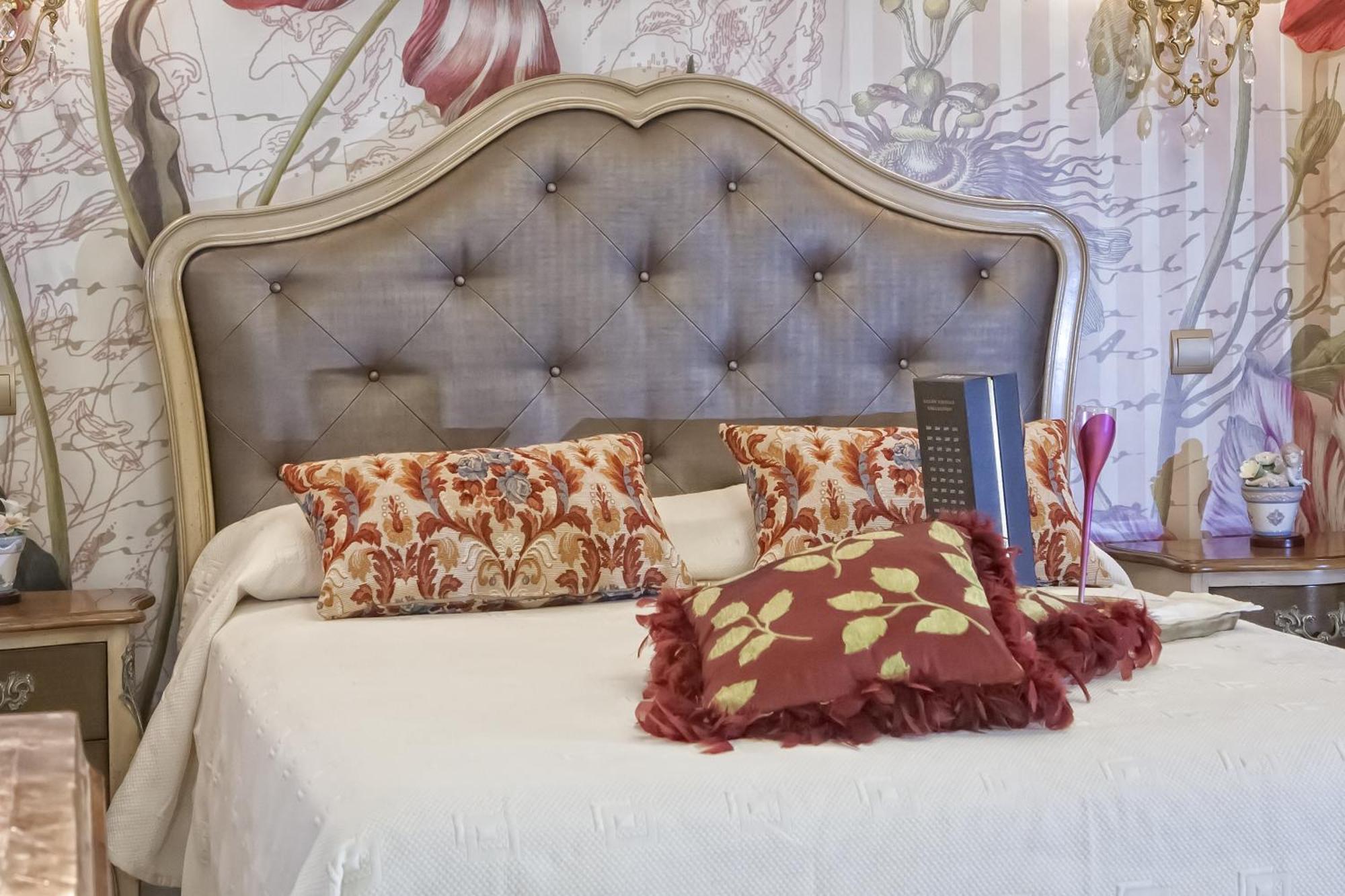 Hostal Boutique Puerta Del Sol Torrelavega Ruang foto